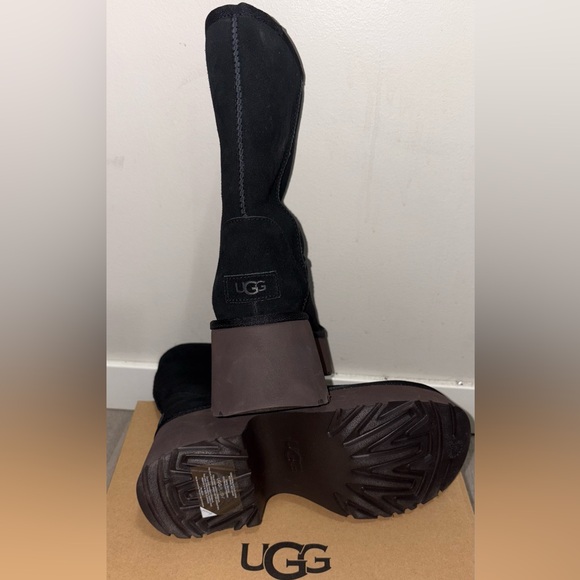 UGG Platform Boots - Picture 2 of 4
